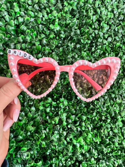 Women’s Personalized Heart Sunglasses - Pink - The Velvet Strand